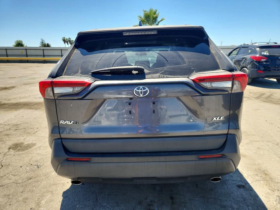 Продажа на аукционе авто 2021 Toyota Rav4, vin: 2T3W1RFV2MC133926, номер лота: 54186426