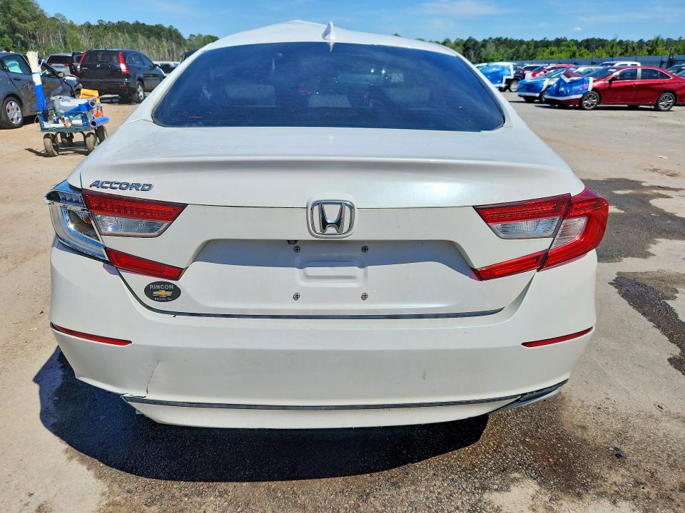 Продаж на аукціоні авто 2018 Honda Accord, vin: 1HGCV1F64JA013878, номер лоту: 52244416