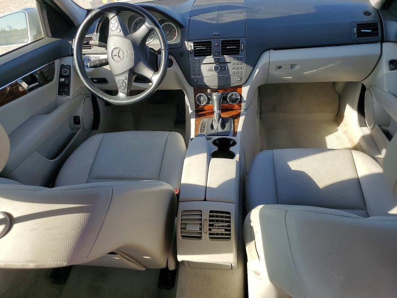 54085076 :رقم المزاد ، WDDGF5EBXAR130553 vin ، 2010 Mercedes-benz C مزاد بيع