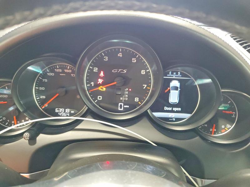54097886 :رقم المزاد ، WP1AD2A27JLA80755 vin ، 2018 Porsche Cayenne مزاد بيع