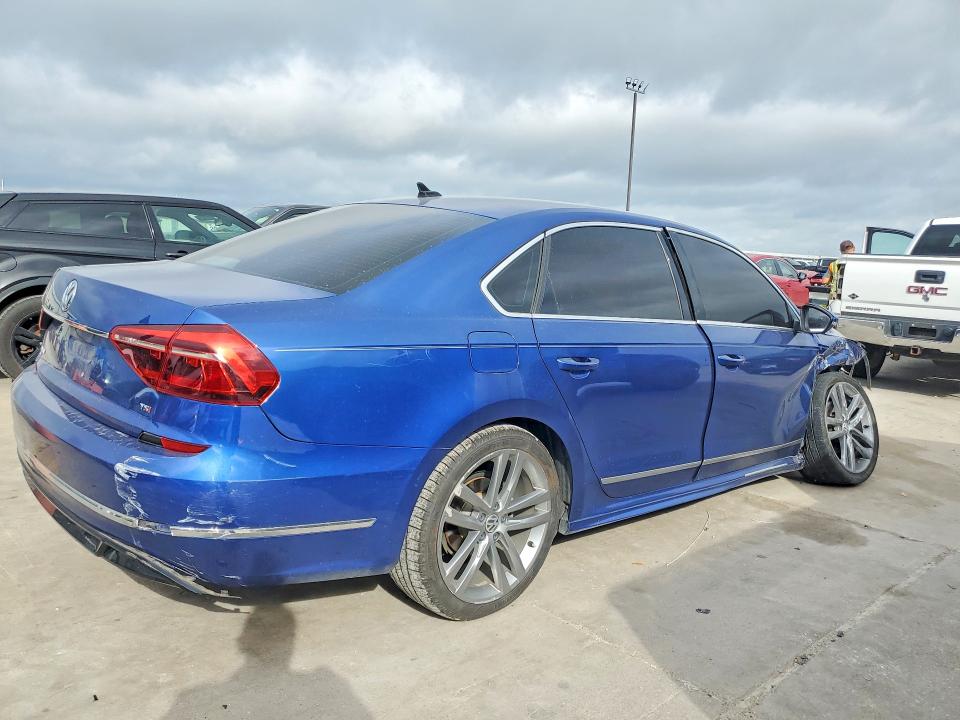 Aukcja sprzedaży 2017 Volkswagen Passat, vin: 1VWDT7A32HC060962, numer aukcji: 52452346