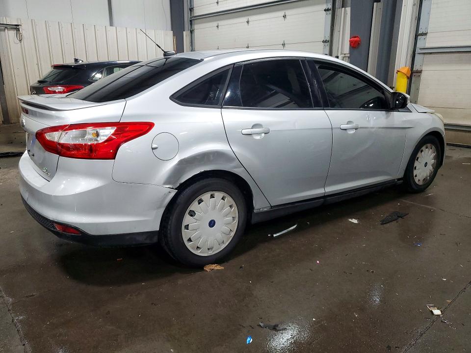 2014 Ford Focus მანქანა იყიდება აუქციონზე, vin: 1FADP3F26EL393926, აუქციონის ნომერი: 54078616