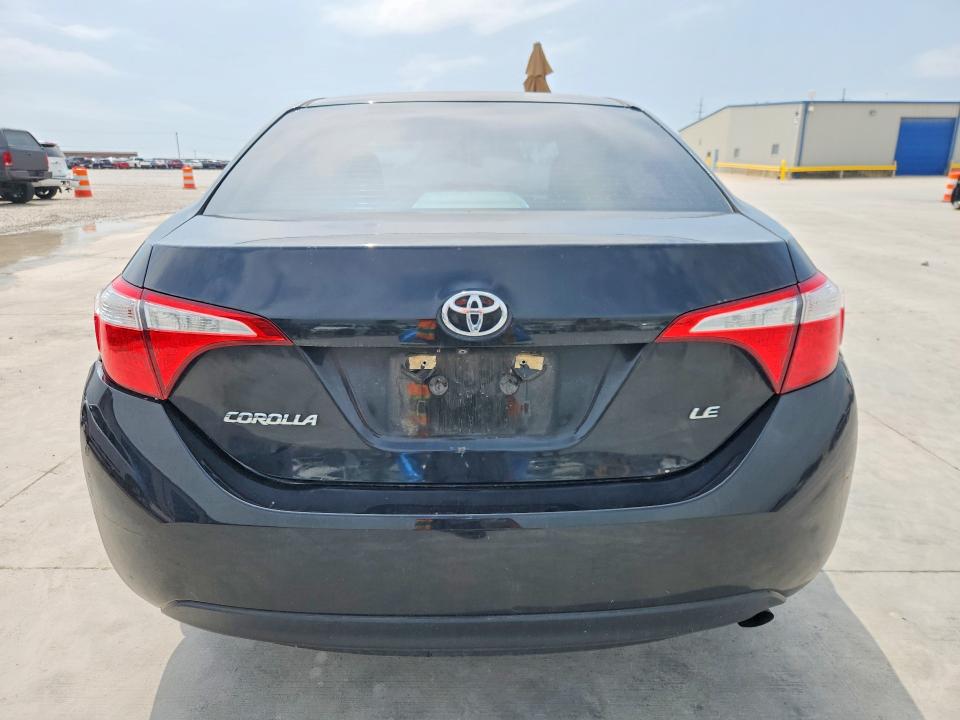 52923986 :رقم المزاد ، 5YFBURHE0FP320015 vin ، 2015 Toyota Corolla مزاد بيع