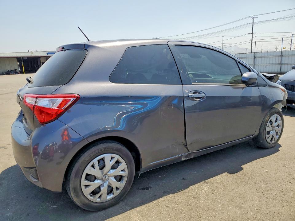 54720236 :رقم المزاد ، VNKJTUD33JA098533 vin ، 2018 Toyota Yaris مزاد بيع