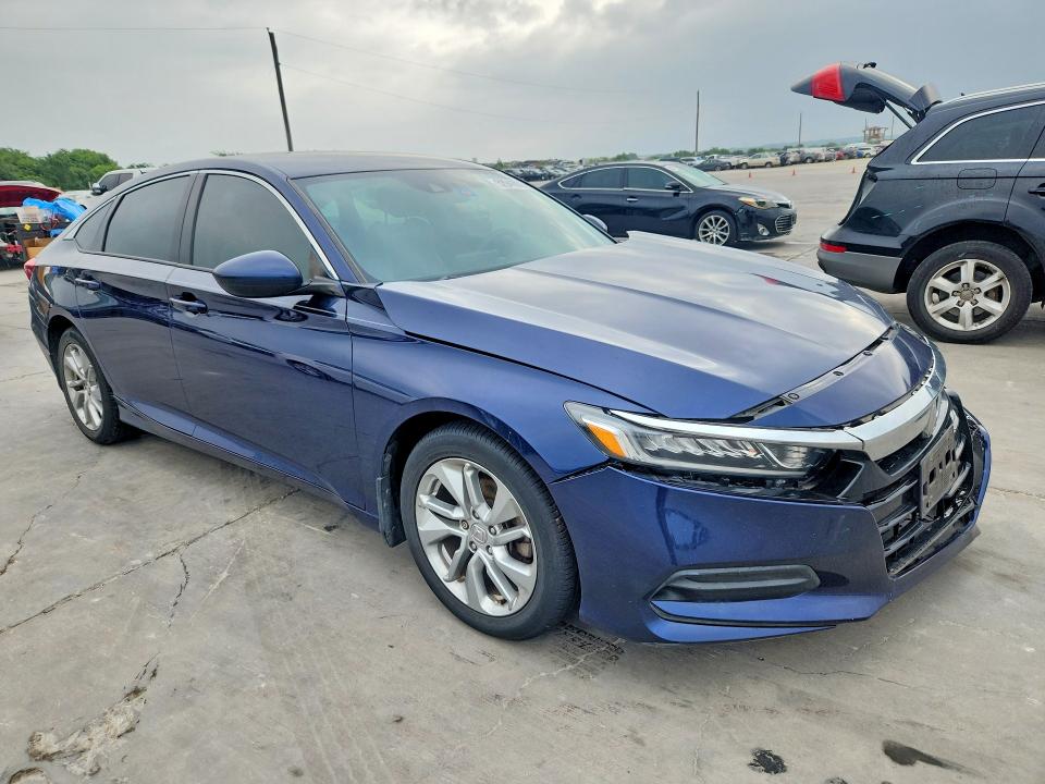 Продаж на аукціоні авто 2018 Honda Accord, vin: 1HGCV1F19JA180760, номер лоту: 52946076