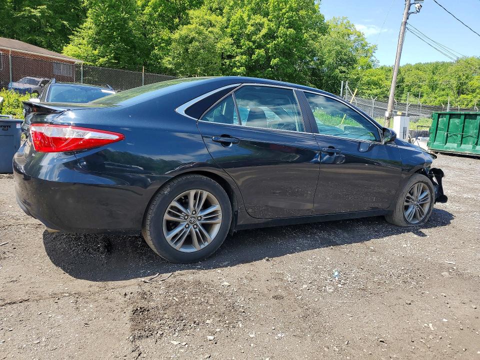 52847816 :رقم المزاد ، 4T1BF1FK8HU664276 vin ، 2017 Toyota Camry مزاد بيع