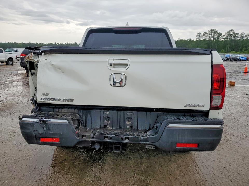 Продажа на аукционе авто 2017 Honda Ridgeline, vin: 5FPYK3F64HB027698, номер лота: 52494236