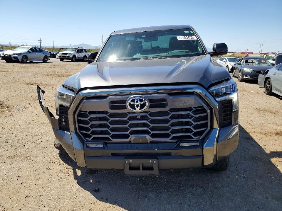 Продажа на аукционе авто 2026 Toyota Tundra, vin: 5TFWC5DB4TX122754, номер лота: 52492406