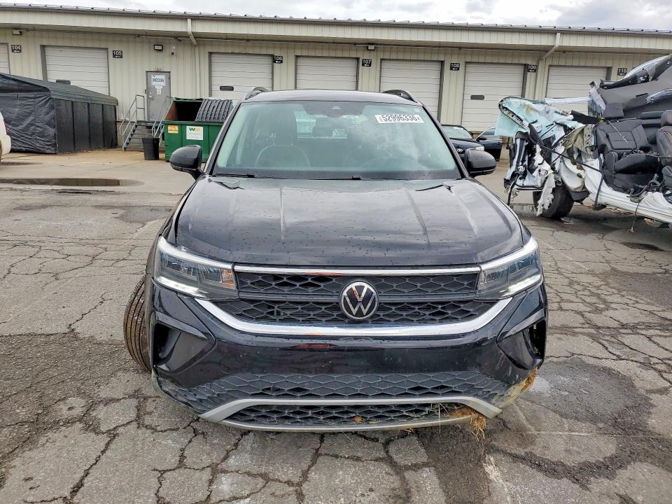 Продажа на аукционе авто 2022 Volkswagen Taos, vin: 3VVMX7B27NM021566, номер лота: 52996336