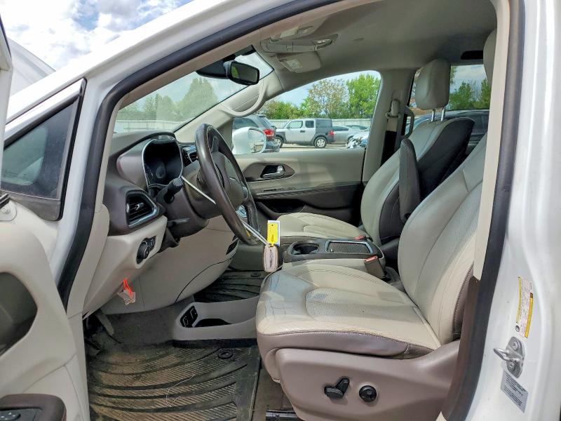 2017 Chrysler Pacifica მანქანა იყიდება აუქციონზე, vin: 2C4RC1EG5HR593494, აუქციონის ნომერი: 52801056
