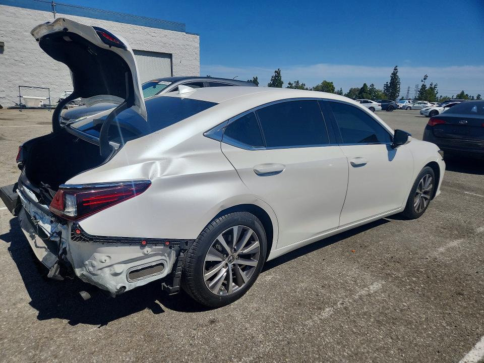 54009576 :رقم المزاد ، 58ACZ1B16LU063720 vin ، 2020 Lexus Es 350 مزاد بيع