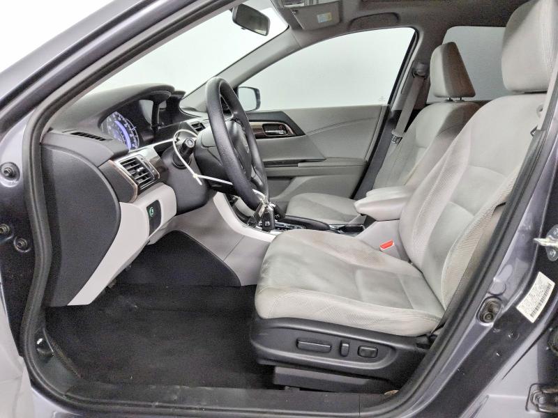 51768806 :رقم المزاد ، 1HGCR2F72HA095249 vin ، 2017 Honda Accord مزاد بيع