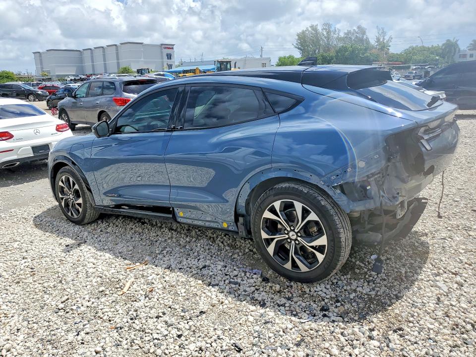Продажа на аукционе авто 2023 Ford Mustang Mach-e, vin: 3FMTK3R71PMA12654, номер лота: 54692596