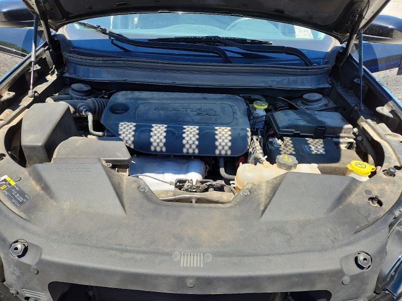 53027766 :رقم المزاد ، 1C4PJLCB5KD376554 vin ، 2019 Jeep Cherokee مزاد بيع
