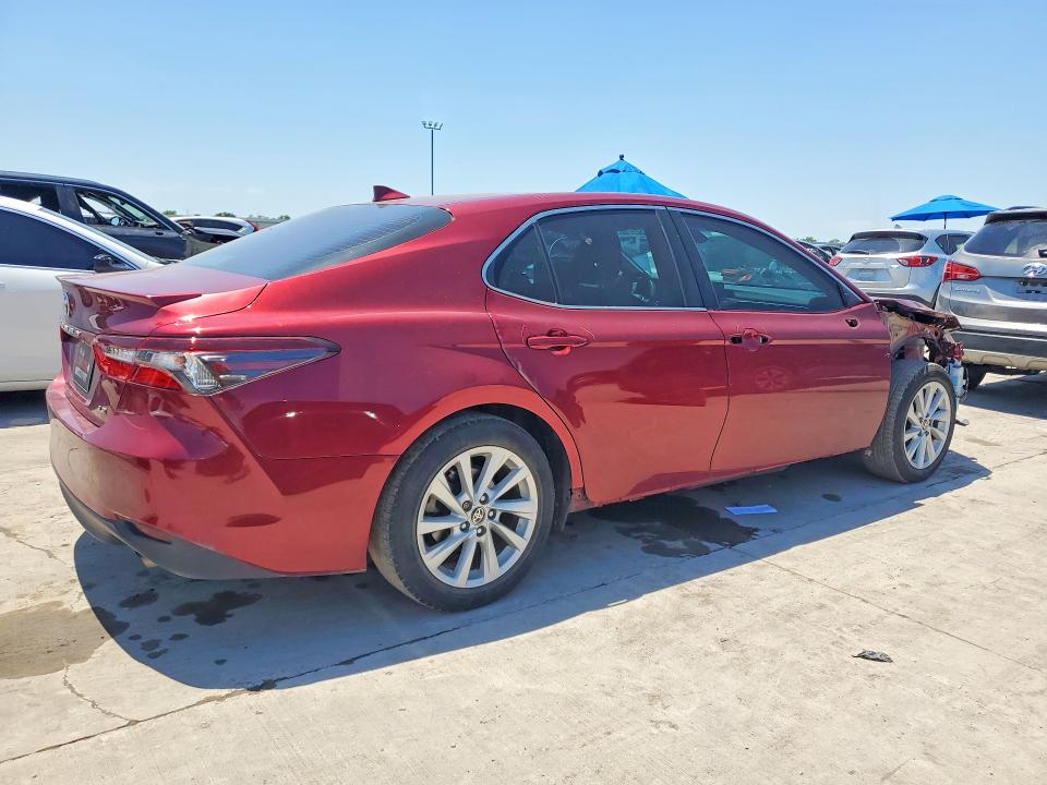 Продажа на аукционе авто 2022 Toyota Camry, vin: 4T1C11AK7NU624826, номер лота: 52970056