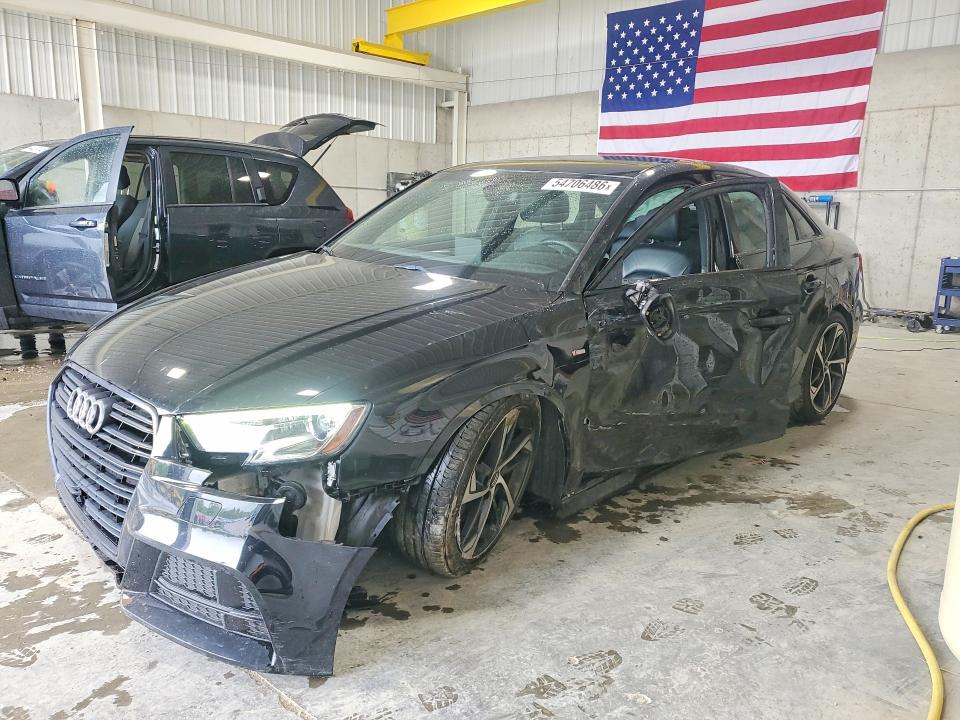 54706486 :رقم المزاد ، WAUBEGFF4LA032797 vin ، 2020 Audi A3 مزاد بيع