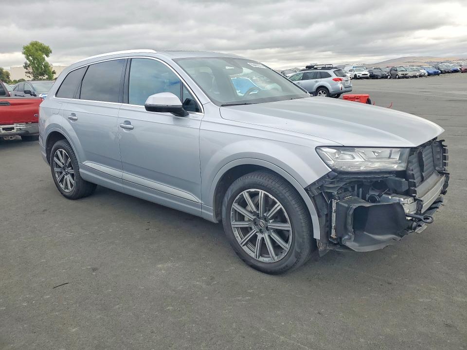 2018 Audi Q7 მანქანა იყიდება აუქციონზე, vin: WA1LAAF71JD014143, აუქციონის ნომერი: 55428576