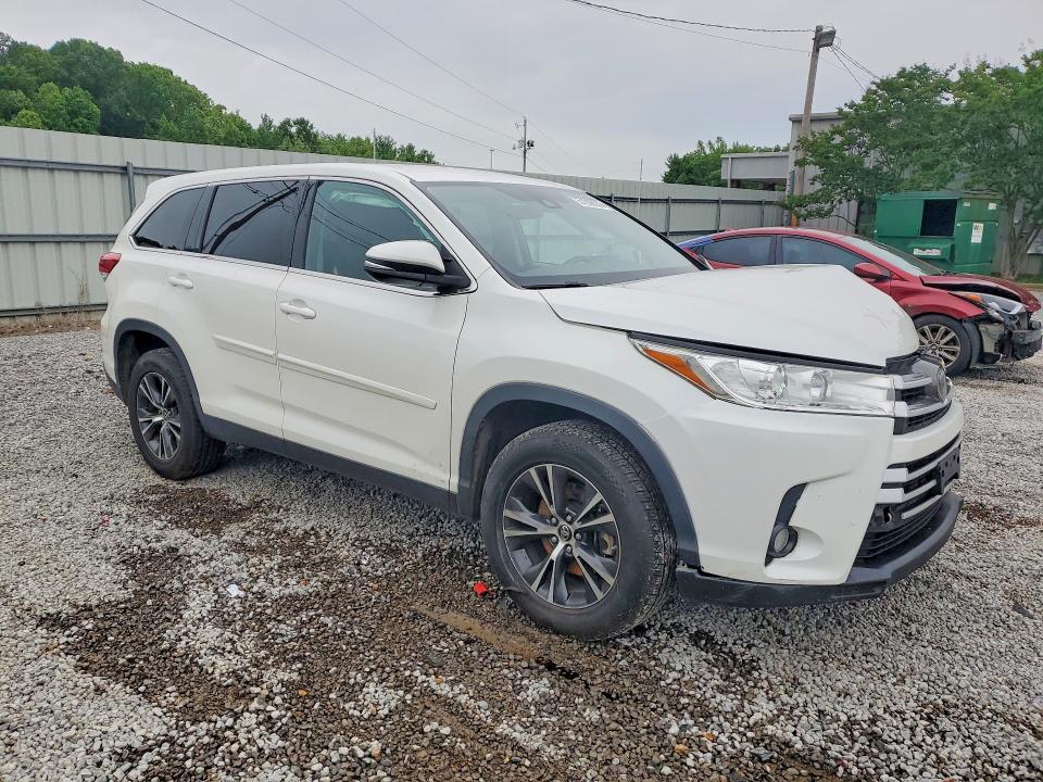 51036236 :رقم المزاد ، 5TDZZRFH2KS305532 vin ، 2019 Toyota Highlander مزاد بيع