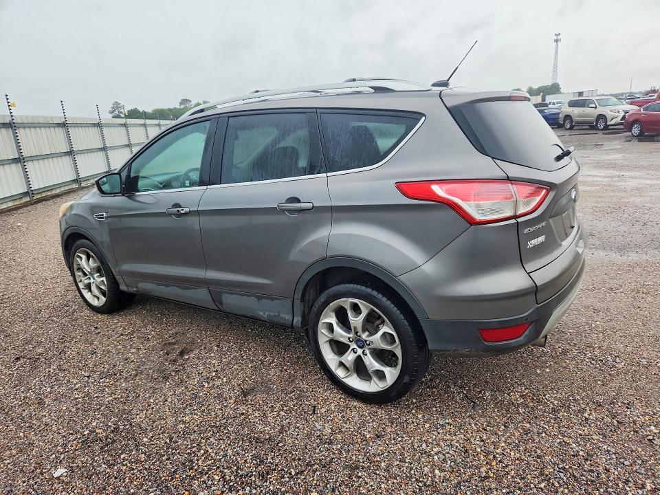 2013 Ford Escape მანქანა იყიდება აუქციონზე, vin: 1FMCU0J91DUA70423, აუქციონის ნომერი: 52775516