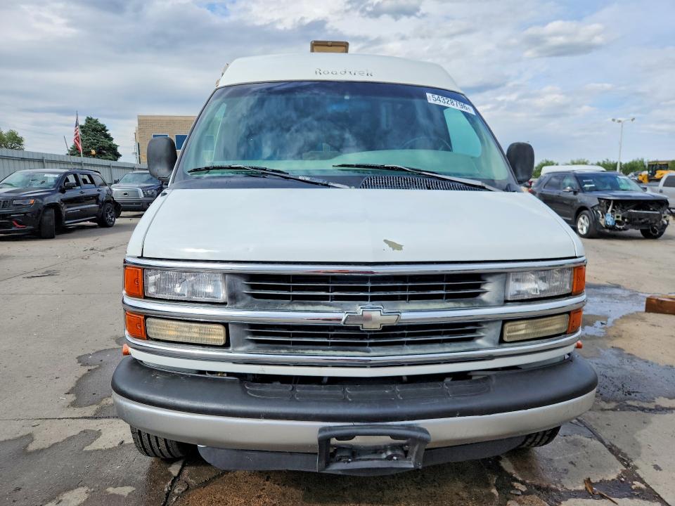 54328796 :رقم المزاد ، 1GBHG31R2Y1119112 vin ، 2000 Chevrolet Express G3500 مزاد بيع