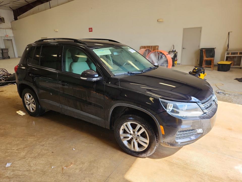 Aukcja sprzedaży 2017 Volkswagen Tiguan, vin: WVGAV7AXXHK016745, numer aukcji: 54638376
