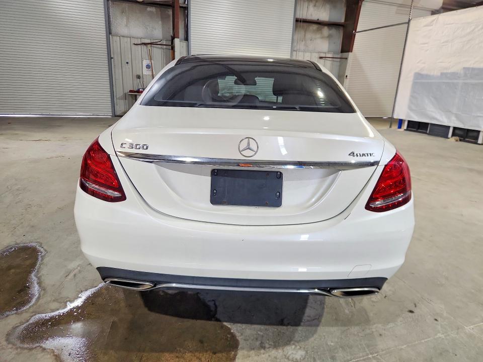 Продажа на аукционе авто 2015 Mercedes-benz C, vin: 55SWF4KB4FU073024, номер лота: 54116136