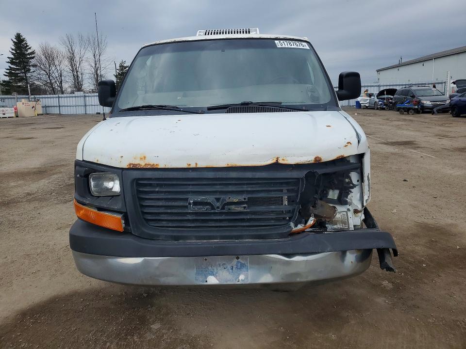 51787676 :رقم المزاد ، 1GTZGFBA0A1132067 vin ، 2010 Gmc Savan2500 مزاد بيع