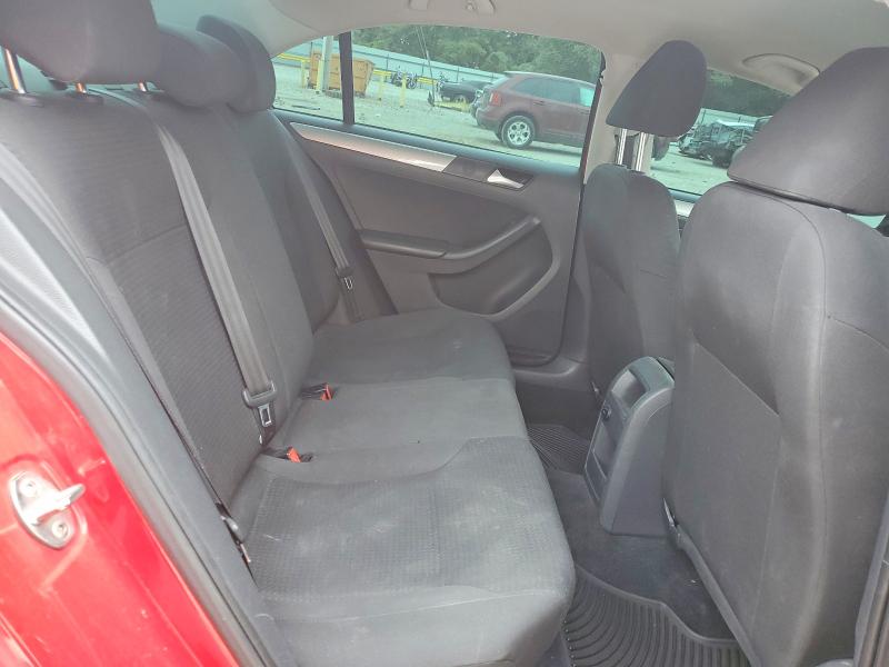 52599866 :رقم المزاد ، 3VWD17AJ1FM259212 vin ، 2015 Volkswagen Jetta مزاد بيع