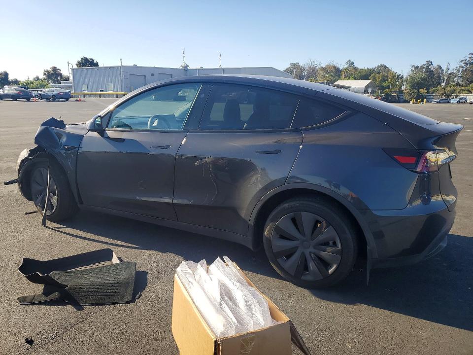 2024 Tesla Model Y მანქანა იყიდება აუქციონზე, vin: 7SAYGDEE9RF988973, აუქციონის ნომერი: 52968676