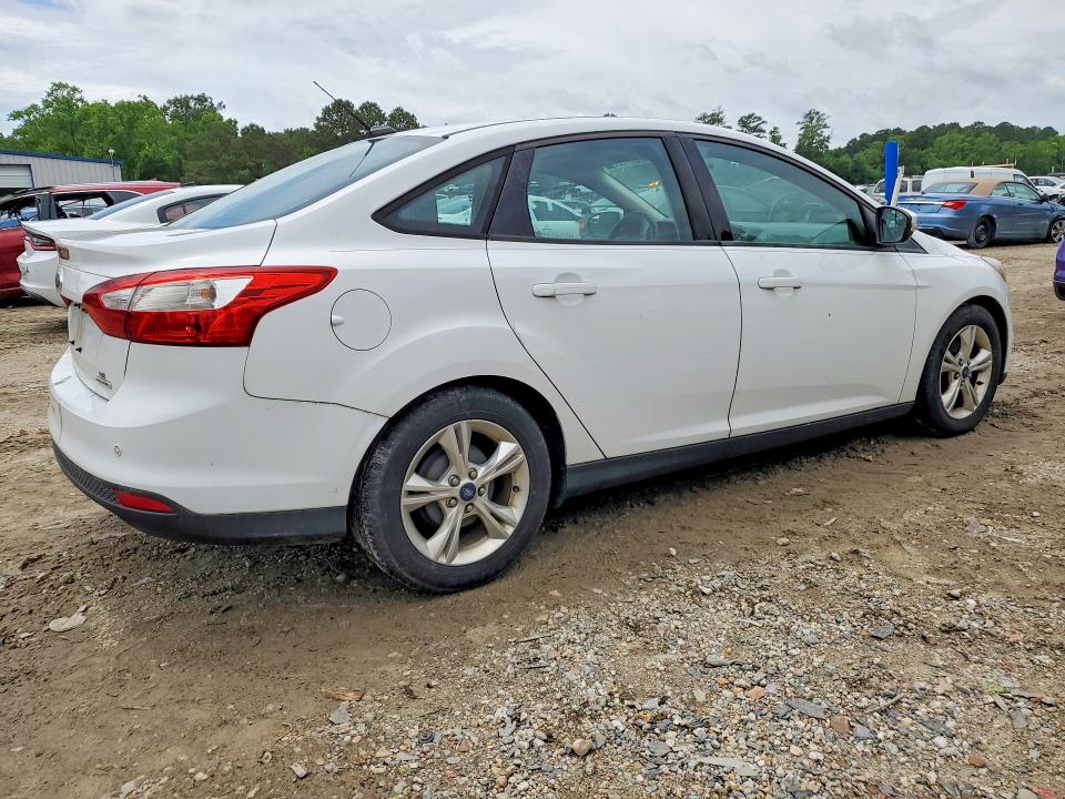 2014 Ford Focus მანქანა იყიდება აუქციონზე, vin: 1FADP3F29EL106496, აუქციონის ნომერი: 55113286