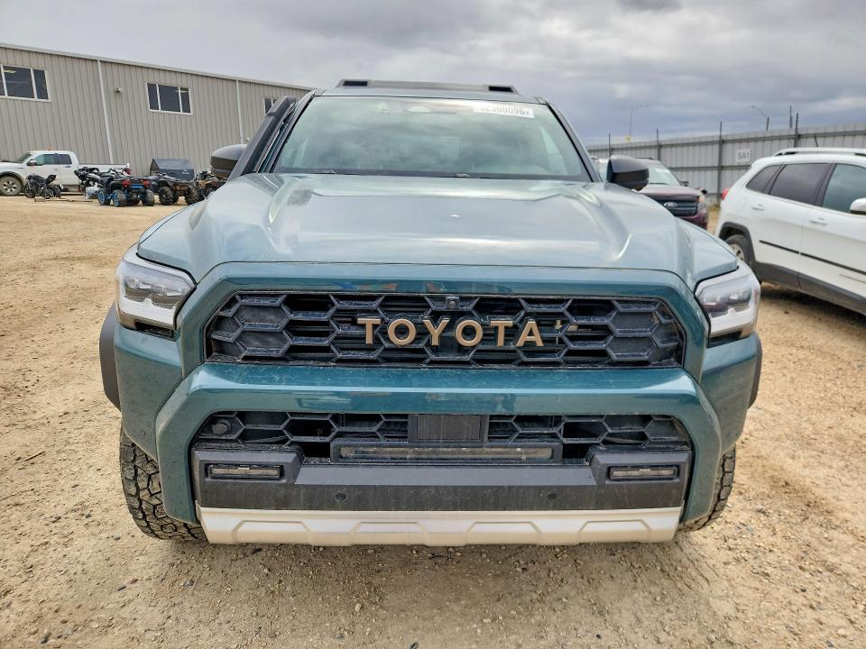 2025 Toyota 4runner მანქანა იყიდება აუქციონზე, vin: JTEVB5BR1S5010742, აუქციონის ნომერი: 52360096