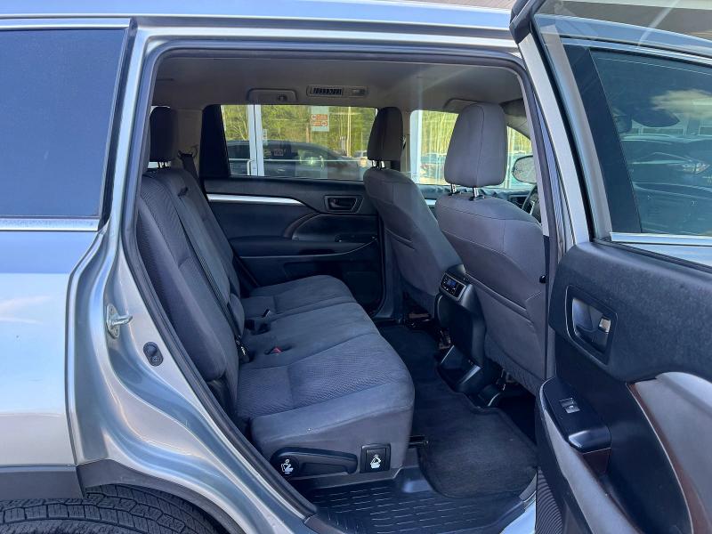 Auction sale of the 2018 Toyota Highlander, vin: 5TDBZRFH9JS843564, lot number: 54715566