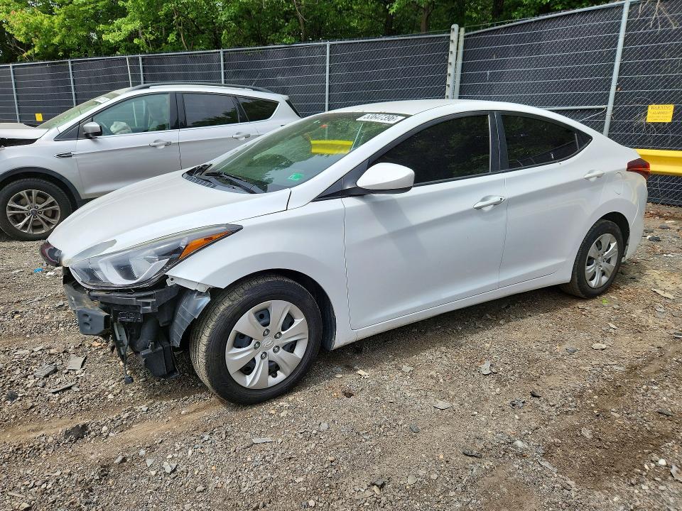 Продажа на аукционе авто 2016 Hyundai Elantra, vin: 5NPDH4AE8GH738556, номер лота: 53647396