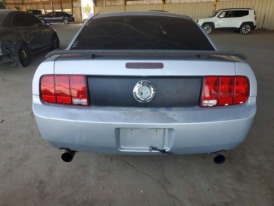 2006 Ford Mustang მანქანა იყიდება აუქციონზე, vin: 1ZVFT80N265236797, აუქციონის ნომერი: 52365986