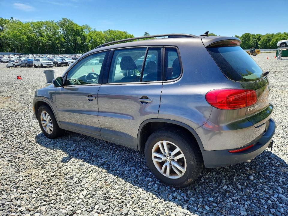 53820786 :رقم المزاد ، WVGAV7AX0FW521294 vin ، 2015 Volkswagen Tiguan مزاد بيع