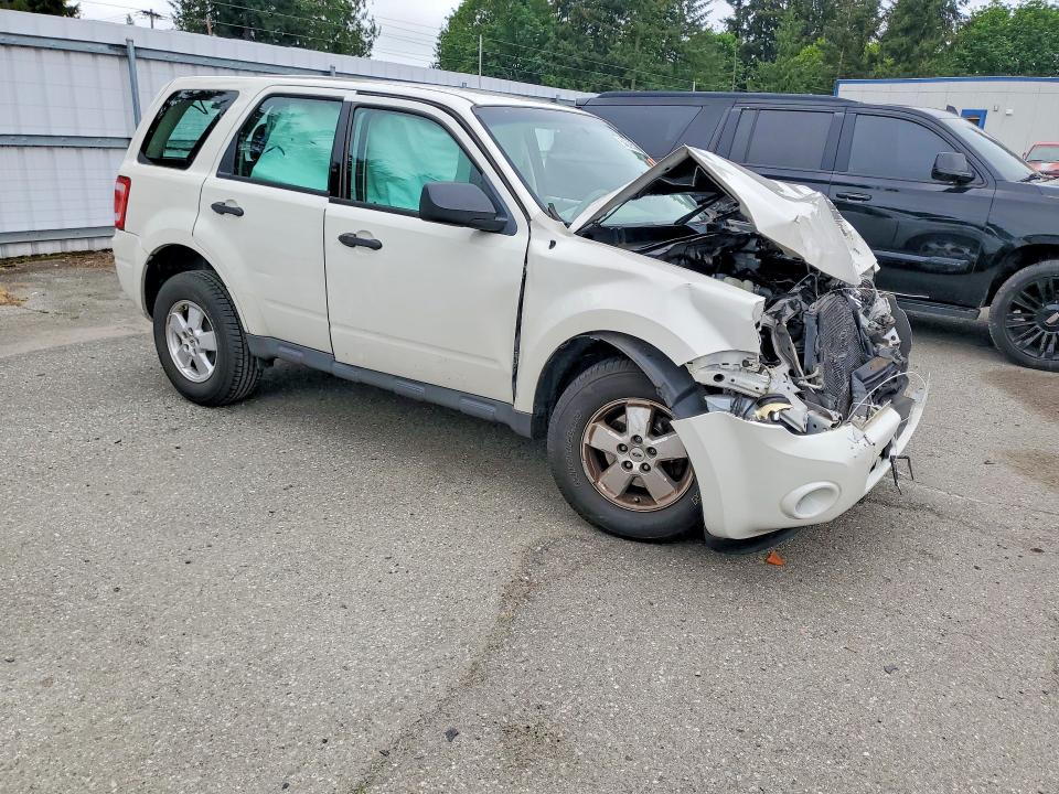 2012 Ford Escape მანქანა იყიდება აუქციონზე, vin: 1FMCU0C78CKC83777, აუქციონის ნომერი: 54526536