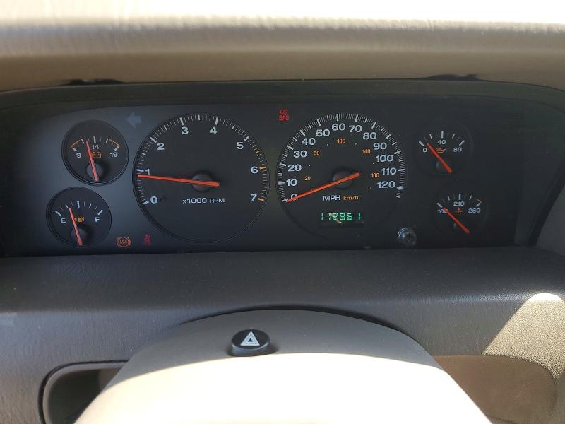 2000 Jeep Grand Cherokee მანქანა იყიდება აუქციონზე, vin: 1J4GW58N0YC106690, აუქციონის ნომერი: 53596096