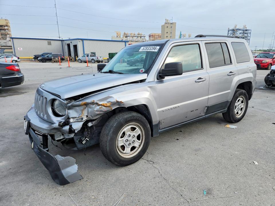 52833396 :رقم المزاد ، 1C4NJPBA8GD812473 vin ، 2016 Jeep Patriot مزاد بيع
