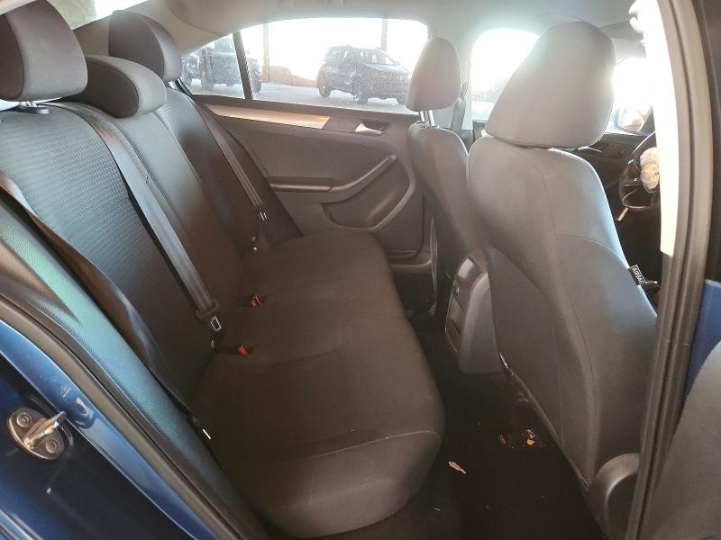 52910476 :رقم المزاد ، 3VWD67AJ2GM316195 vin ، 2016 Volkswagen Jetta مزاد بيع