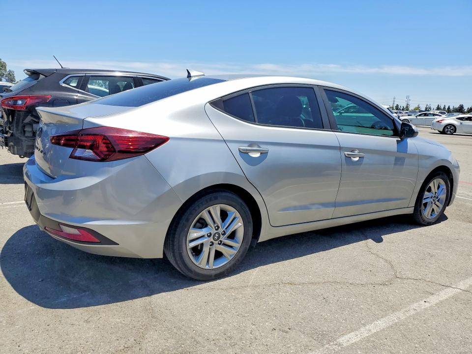 2020 Hyundai Elantra მანქანა იყიდება აუქციონზე, vin: 5NPD84LF3LH588114, აუქციონის ნომერი: 54302346