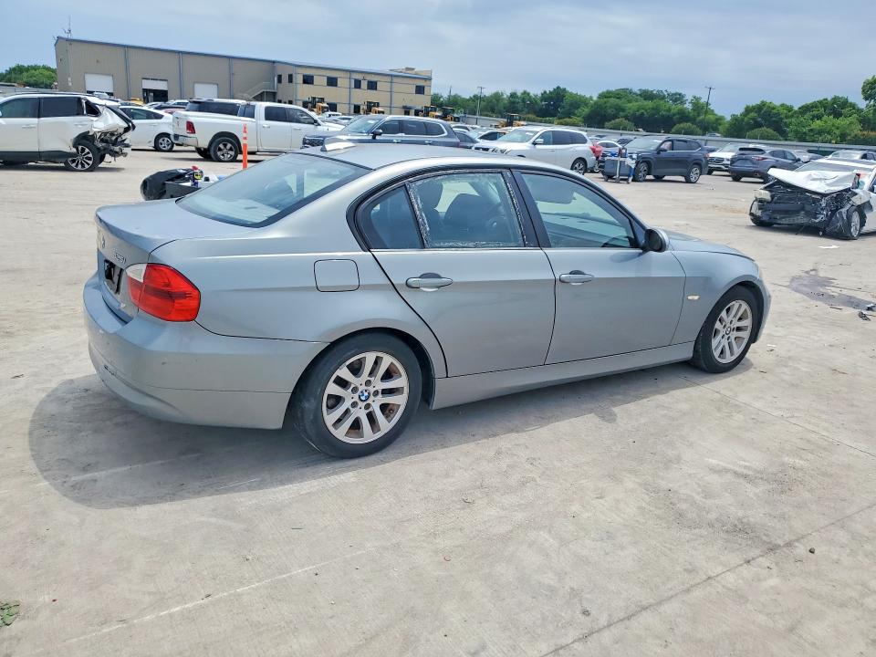 52212226 :رقم المزاد ، WBAVB13506K000894 vin ، 2006 Bmw 325 مزاد بيع