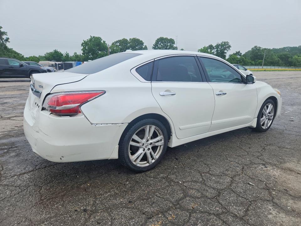 52361116 :رقم المزاد ، 1N4BL3AP3EC158700 vin ، 2014 Nissan Altima مزاد بيع