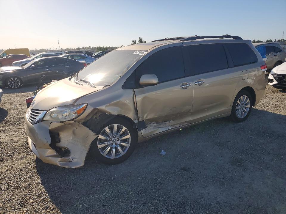 Auction sale of the 2011 Toyota Sienna, vin: 5TDDK3DC3BS025007, lot number: 53752906