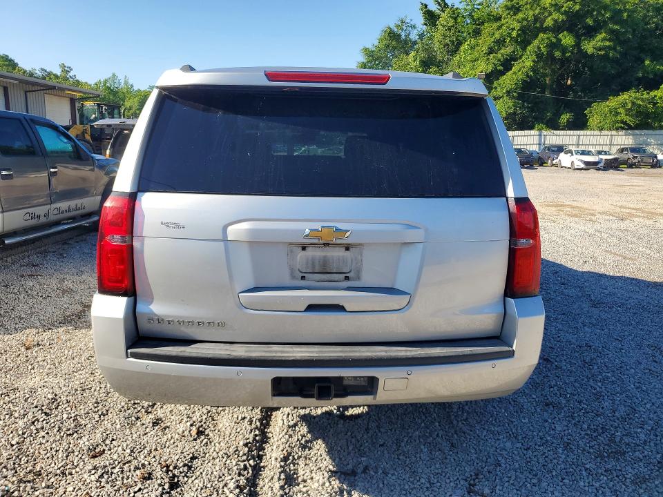 2015 Chevrolet Suburban მანქანა იყიდება აუქციონზე, vin: 1GNSCJKC4FR702430, აუქციონის ნომერი: 53051886
