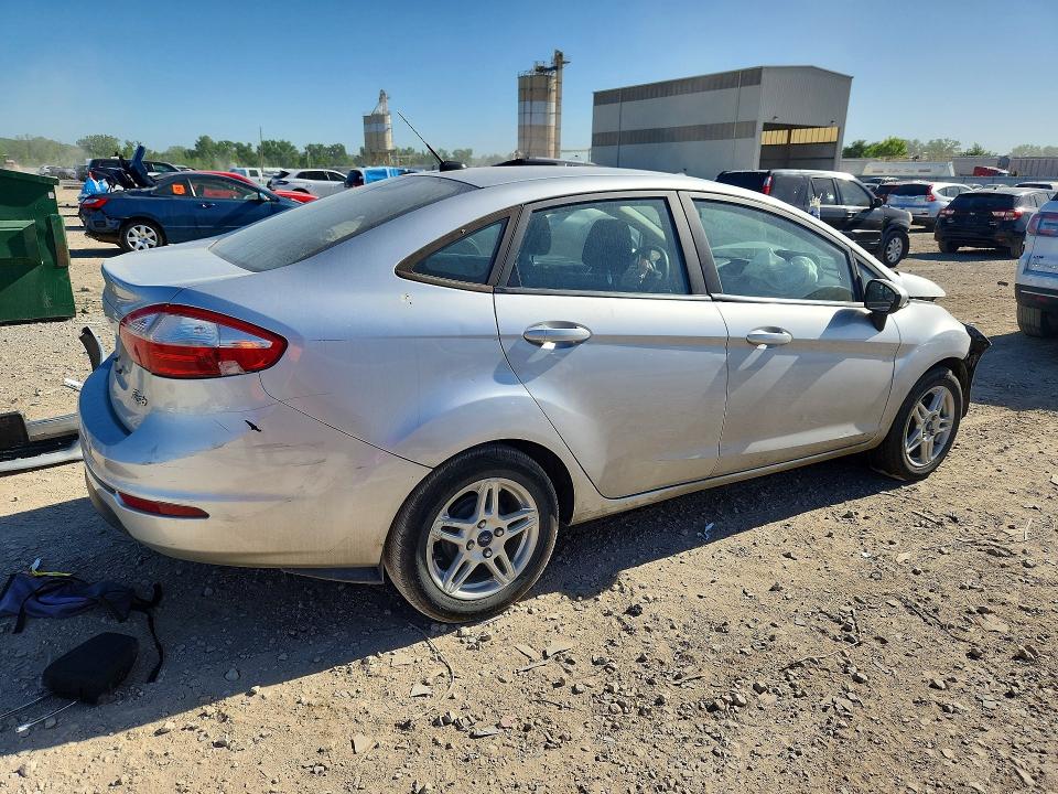 53120186 :رقم المزاد ، 3FADP4BJ9HM150469 vin ، 2017 Ford Fiesta مزاد بيع