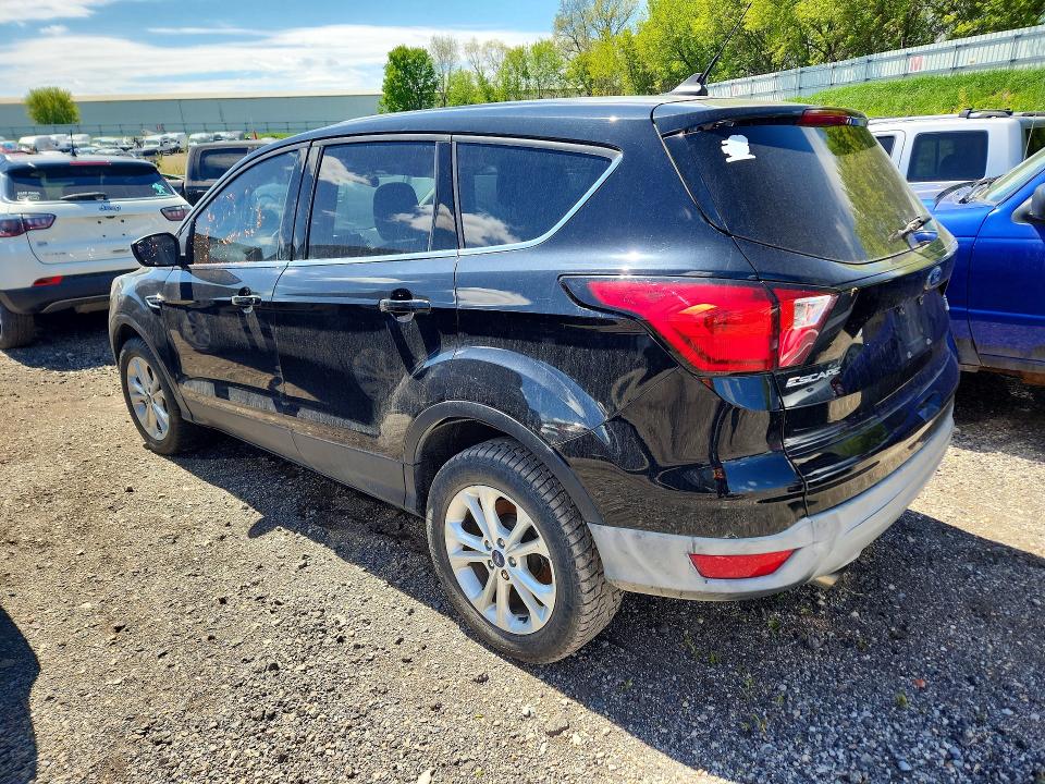 52691936 :رقم المزاد ، 1FMCU9GD0KUC36508 vin ، 2019 Ford Escape مزاد بيع