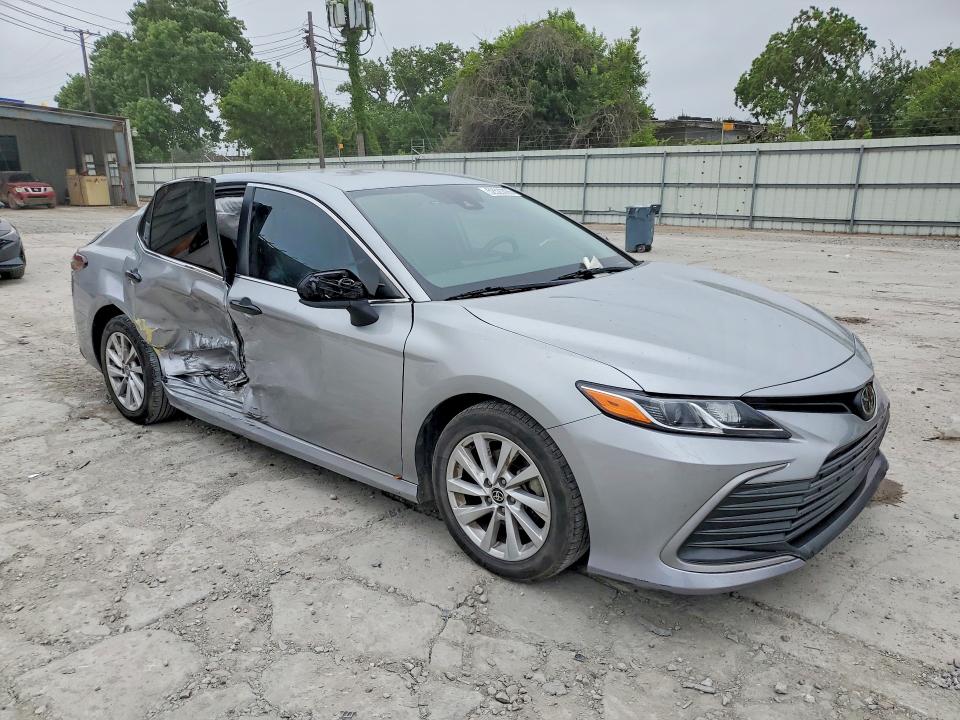 52523026 :رقم المزاد ، 4T1C11AK4PU088937 vin ، 2023 Toyota Camry مزاد بيع