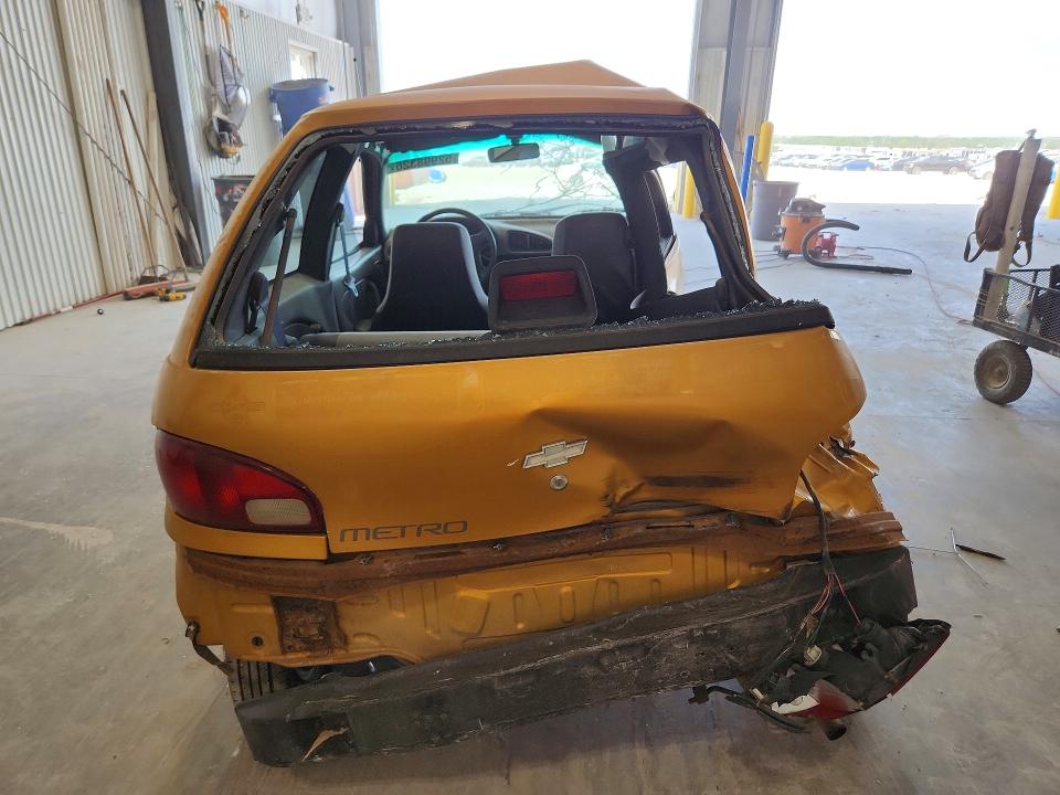 1998 Chevrolet Metro მანქანა იყიდება აუქციონზე, vin: 2C1MR2264W6726381, აუქციონის ნომერი: 52998326