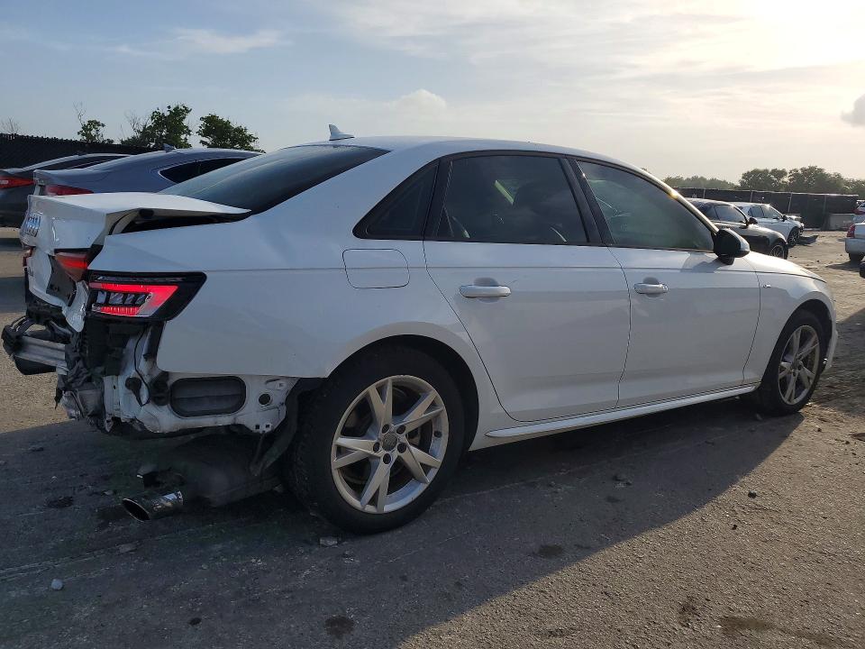 Продаж на аукціоні авто 2018 Audi A4, vin: WAUKMAF47JA081133, номер лоту: 54939576