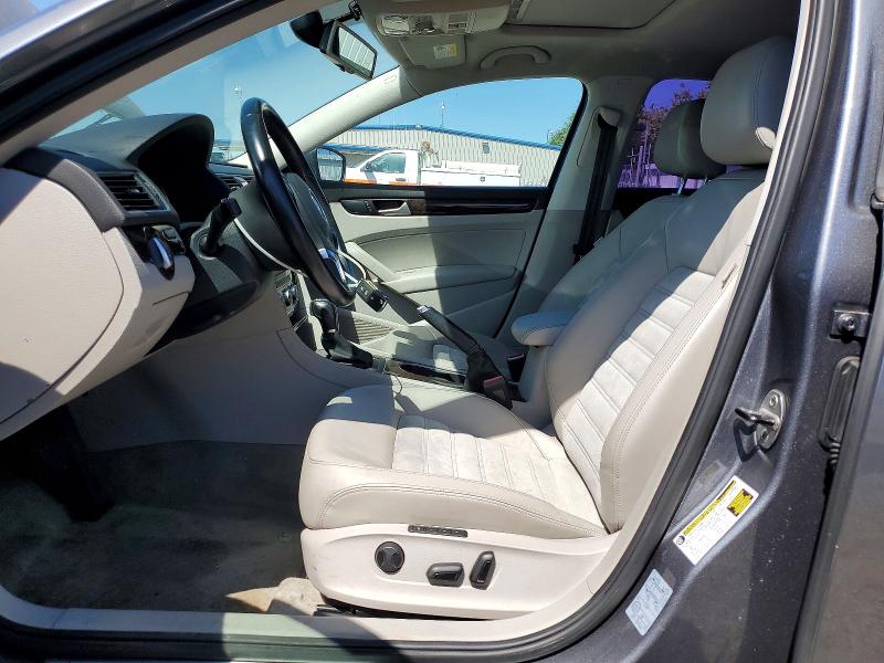 52926256 :رقم المزاد ، 1VWCN7A3XEC101758 vin ، 2014 Volkswagen Passat مزاد بيع